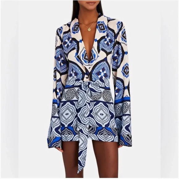 ALEXIS
Robbie Romper - Picture 1 of 5